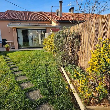 Villa "Les Hirondelles" Jau-Dignac-et-Loirac Exterior foto
